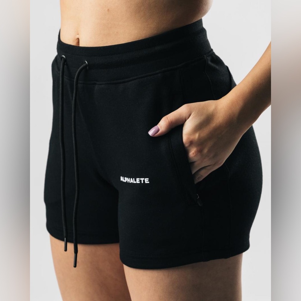 Alphalete Essential Core Athletic Shorts Black